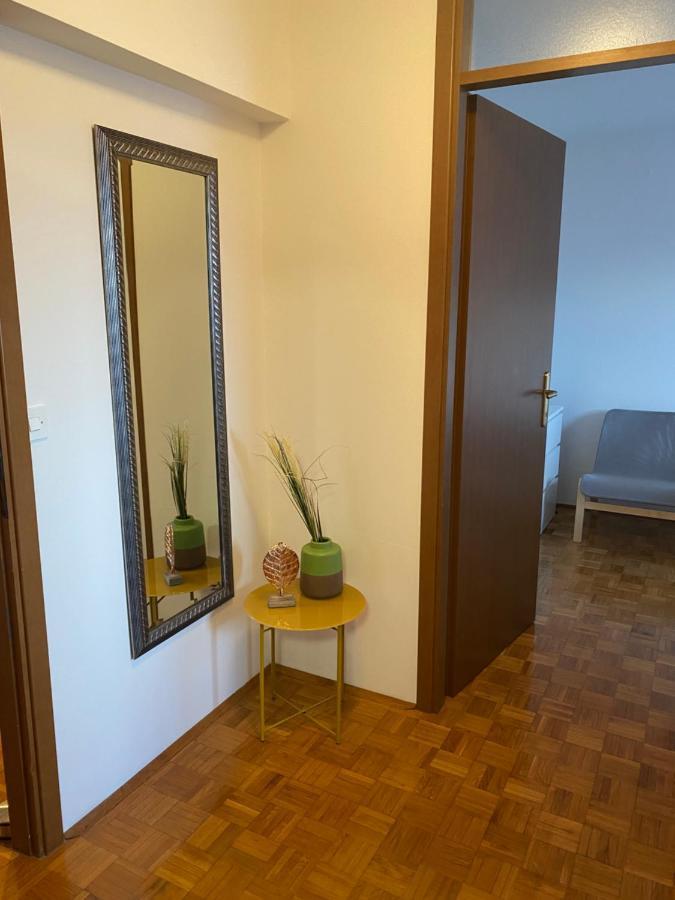 Apartment Privlaka Direkt Am Strand Mit Klima Und Neuem Badezimmer Haustiere Sind Willkommen Exterior foto