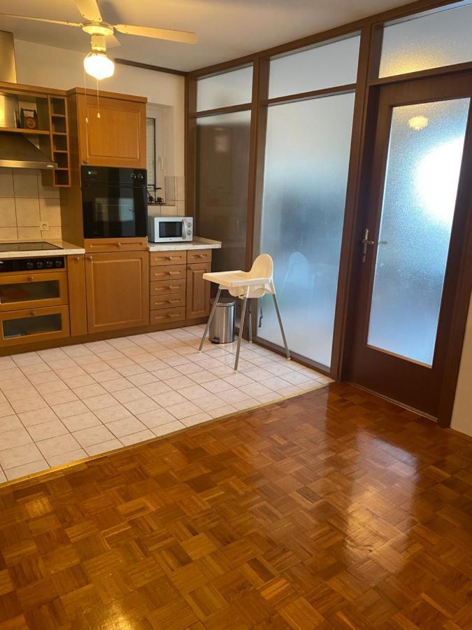 Apartment Privlaka Direkt Am Strand Mit Klima Und Neuem Badezimmer Haustiere Sind Willkommen Exterior foto