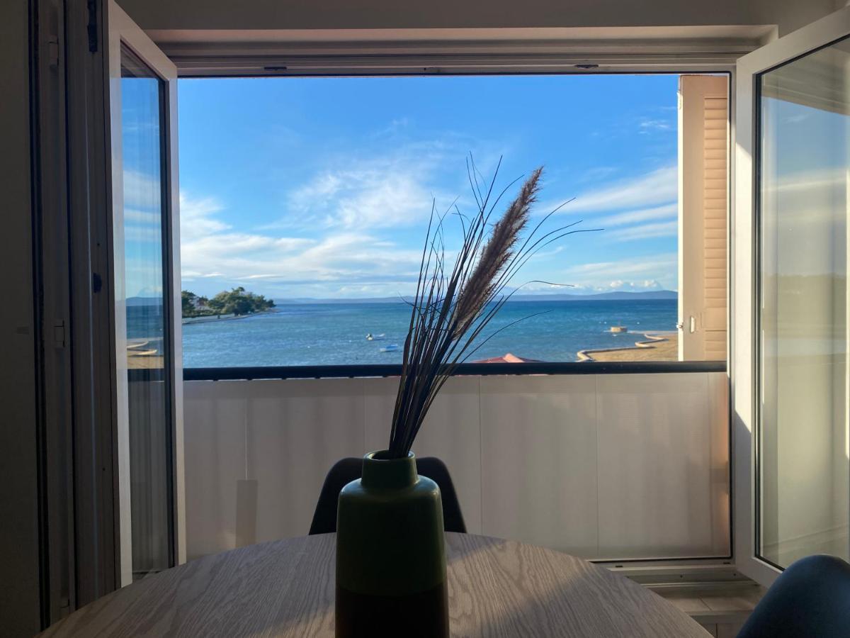 Apartment Privlaka Direkt Am Strand Mit Klima Und Neuem Badezimmer Haustiere Sind Willkommen Exterior foto