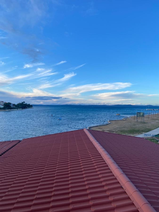 Apartment Privlaka Direkt Am Strand Mit Klima Und Neuem Badezimmer Haustiere Sind Willkommen Exterior foto