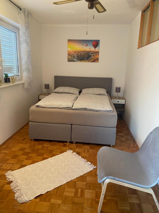 Apartment Privlaka Direkt Am Strand Mit Klima Und Neuem Badezimmer Haustiere Sind Willkommen Exterior foto